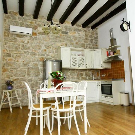 Апартаменты Old House Свети-Филип-и-Яков Экстерьер фото